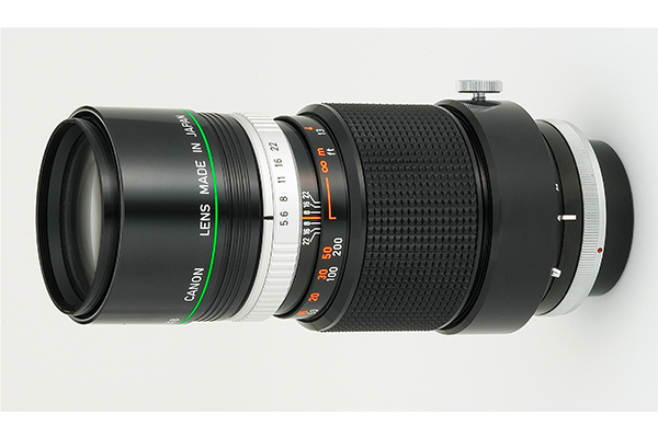 FL-F300mm F5.6 Canon’s first interchangeable lens using synthetic fluorite