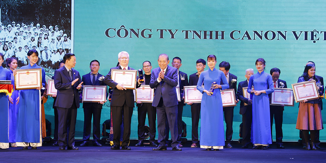 Award ceremony in Vietnam