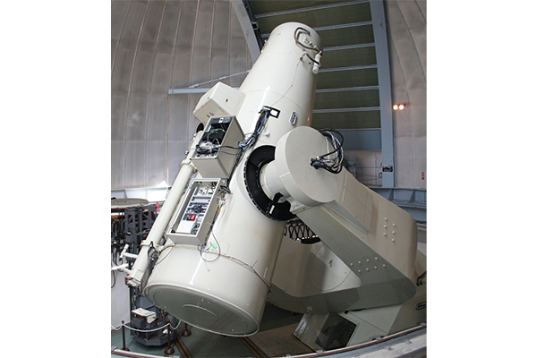 The 105 cm Schmidt telescope equipped with the Tomo-e Gozen camera