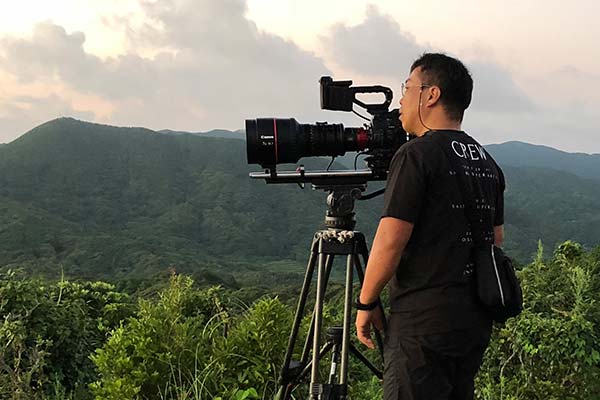 Shooting on location with Canon’s 8K camera and 8K lens