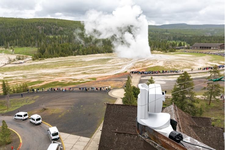 Live stream recording of Old Faithful using a Canon 4K remote camera
