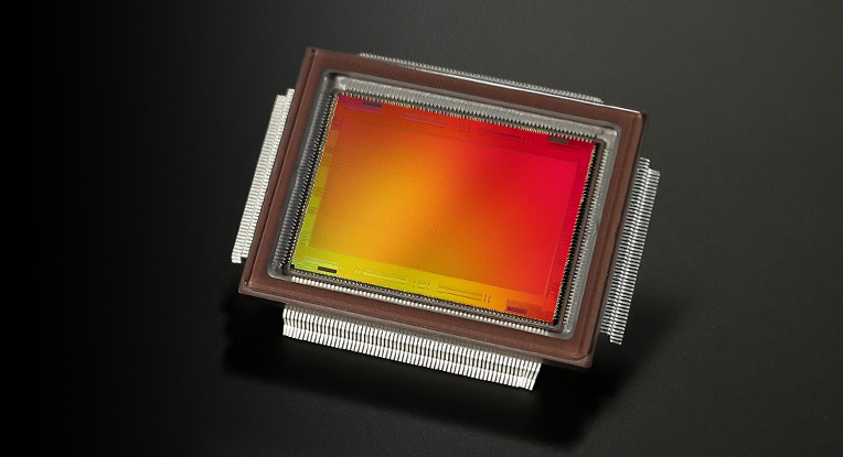 Canon develops CMOS sensor for monitoring applications with  industry-leading dynamic range, automatic exposure optimization function  for each sensor area that improves accuracy for recognizing moving subjects