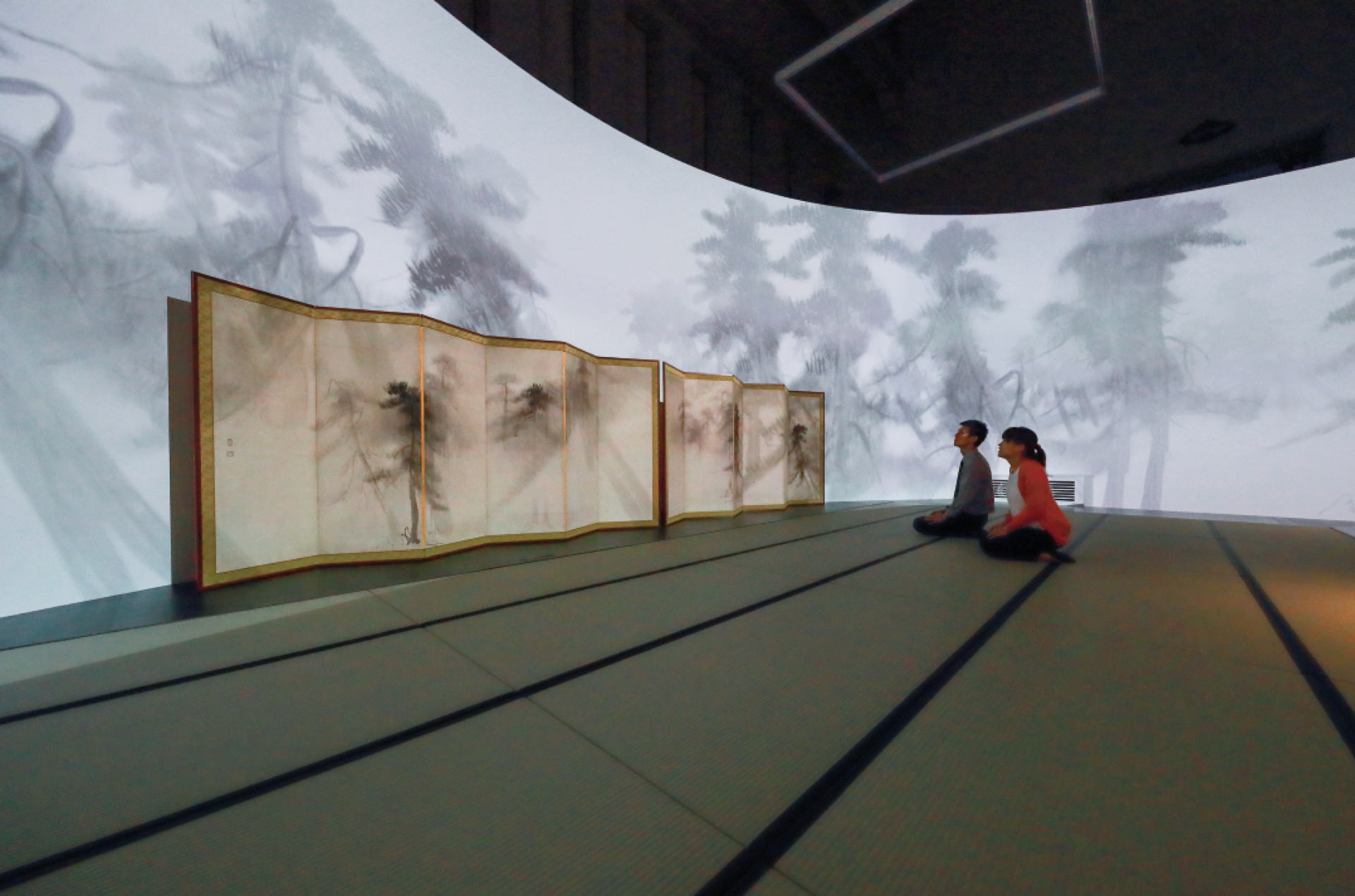 Diving into Screen Paintings