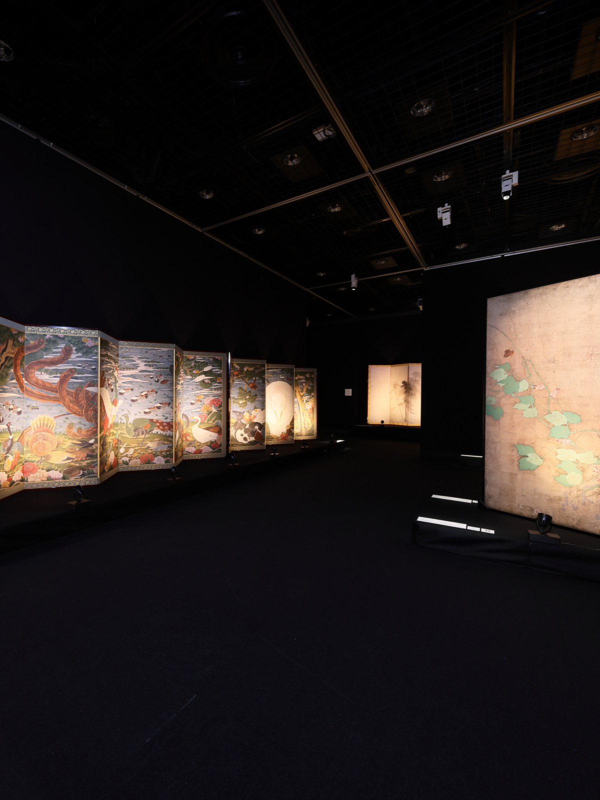 “The Beauty of Japanese Culture through High Resolution Facsimiles”