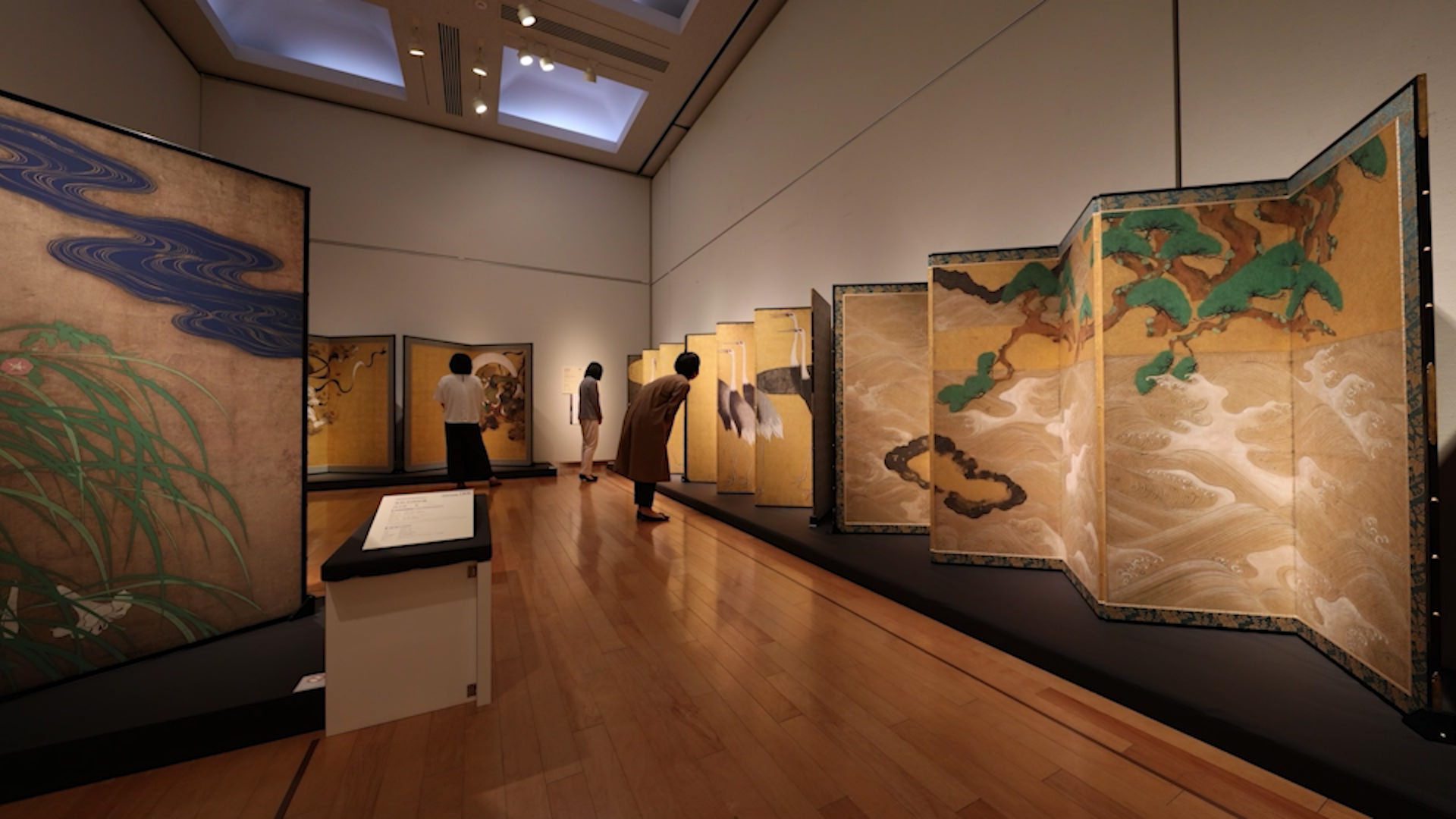 Let‘s Enjoy Japanese Paintings — Approaching Japan‘s Masterpieces through High-resolution Facsimiles