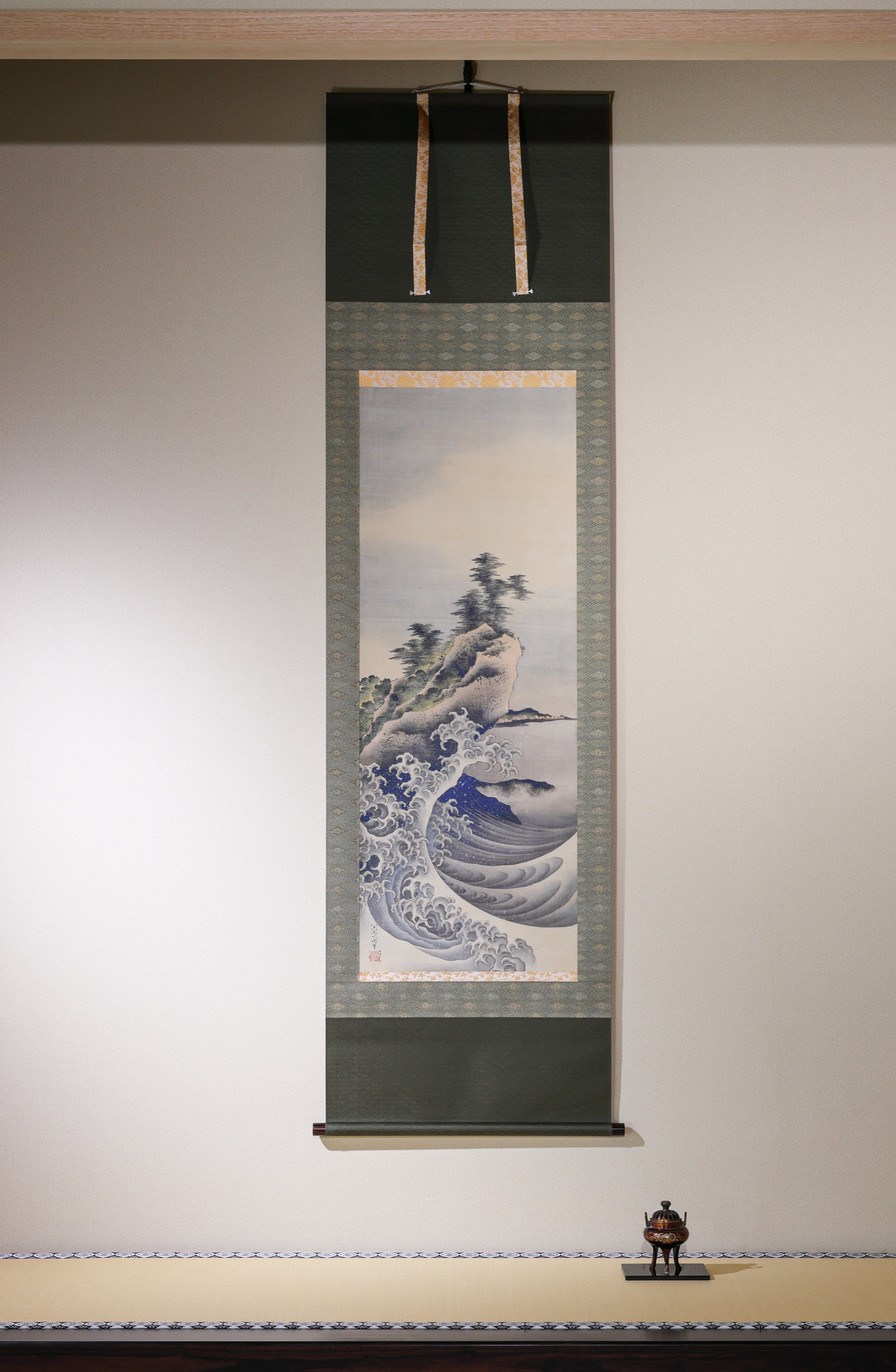 Breaking Waves exhibition