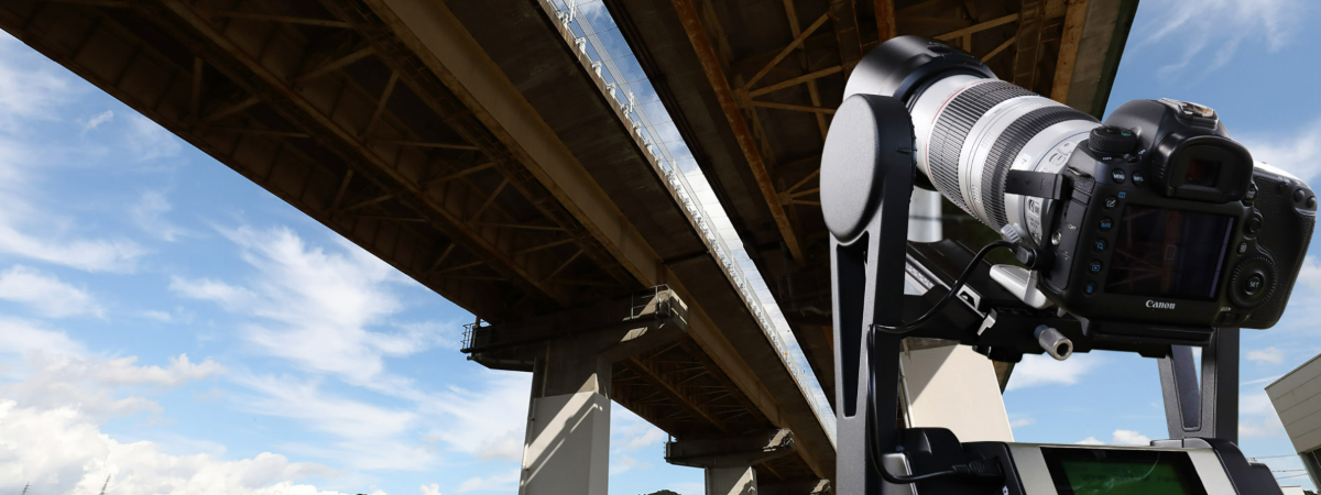 高速道路の安全を支える技術のメインビジュアル