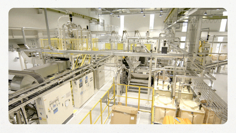 カートリッジ自動リサイクルシステムの動画です。