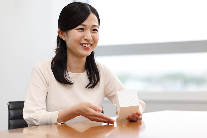 インタビューを受けるサワノリカ