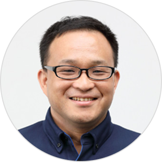 開発者信藤 康孝のポートレート画像です。