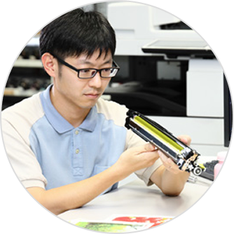 開発者飯田 貴則のポートレート画像です。