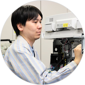 開発者吉本 哲博のポートレート画像です。