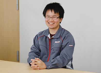 秋野 成臣主任ポートレート画像