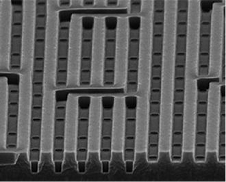 NILで形成した2次元、3次元の回路パターンイメージ