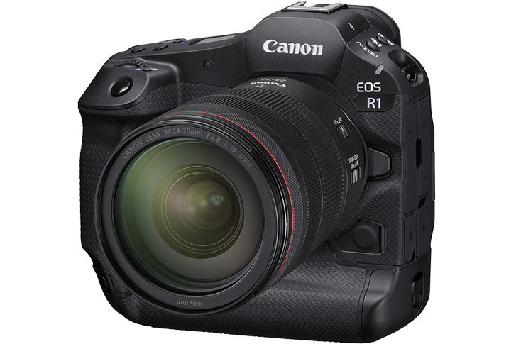 EOS R1（RF24-70mm F2.8 L IS USM装着時）の製品画像です。