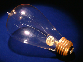 エジソンが発明した電球