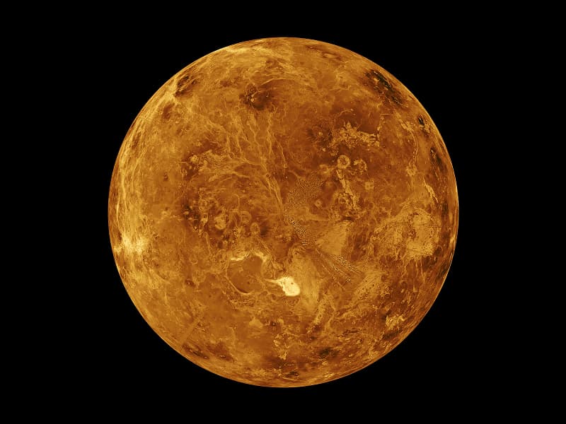 金星の地表のすがた　画像提供（がぞうていきょう）：NASA