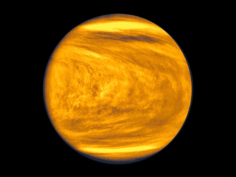 金星はあつい雲におおわれています　画像提供：NASA