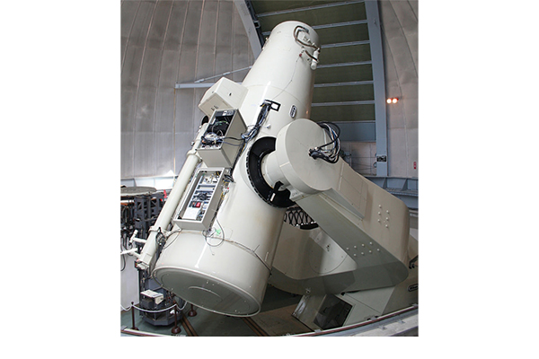 東京大学木曽観測所の大型天体望遠鏡