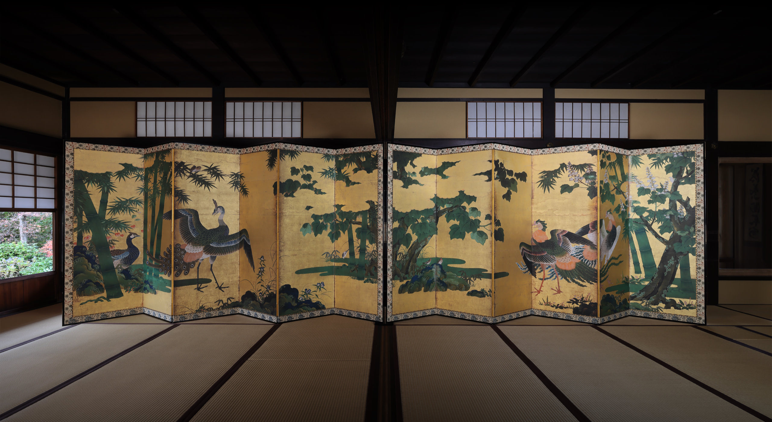 公開情報 桐竹鳳凰孔雀図屏風