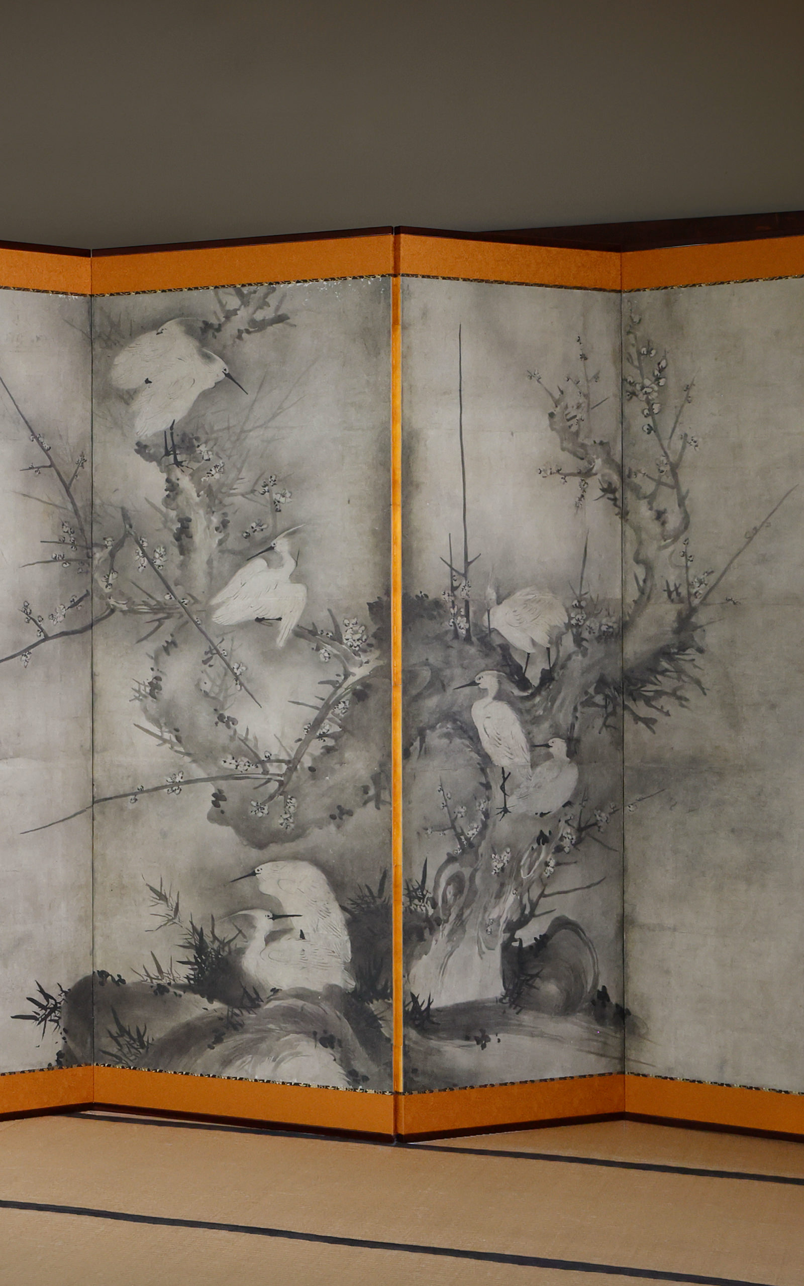 作品紹介 花鳥図屏風 雪村周継