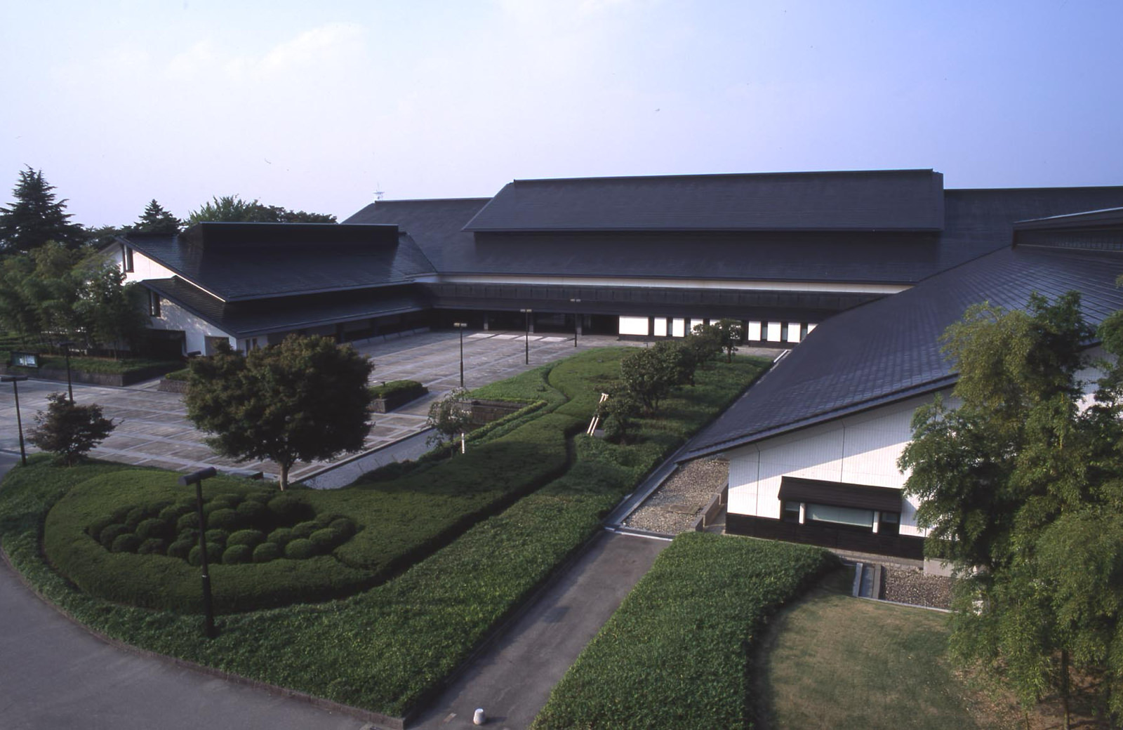 福島県立博物館外観